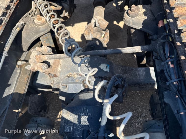 image for item EF2469 2018 Peterbilt 567 semi truck