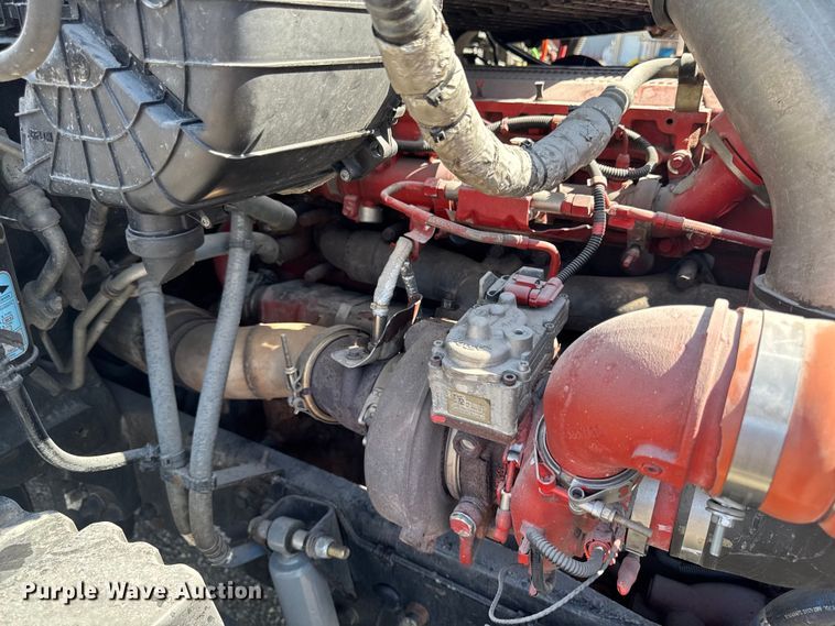 image for item EF2469 2018 Peterbilt 567 semi truck
