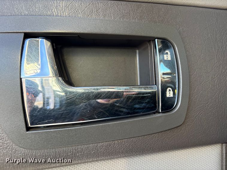 image for item EG8854 2018 Kenworth T800 Glider semi truck