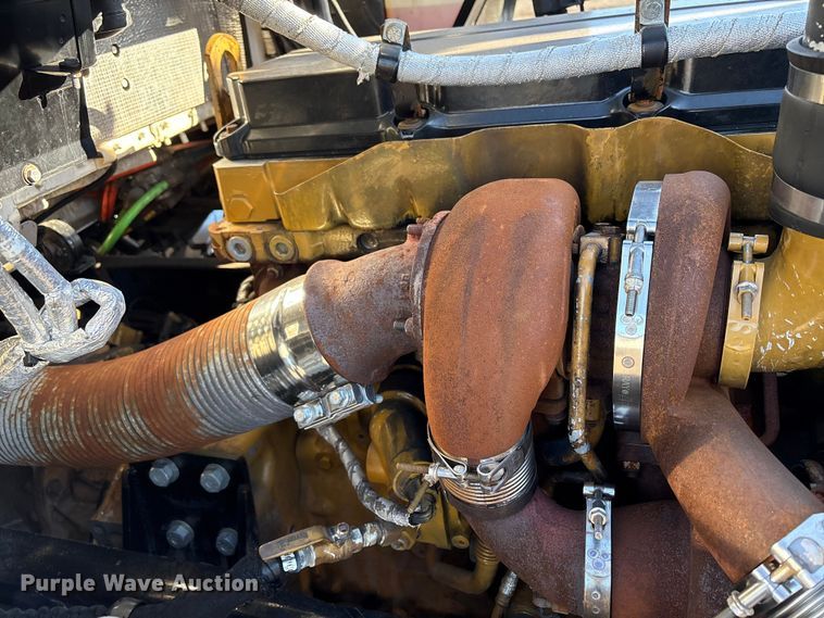 image for item EG8854 2018 Kenworth T800 Glider semi truck