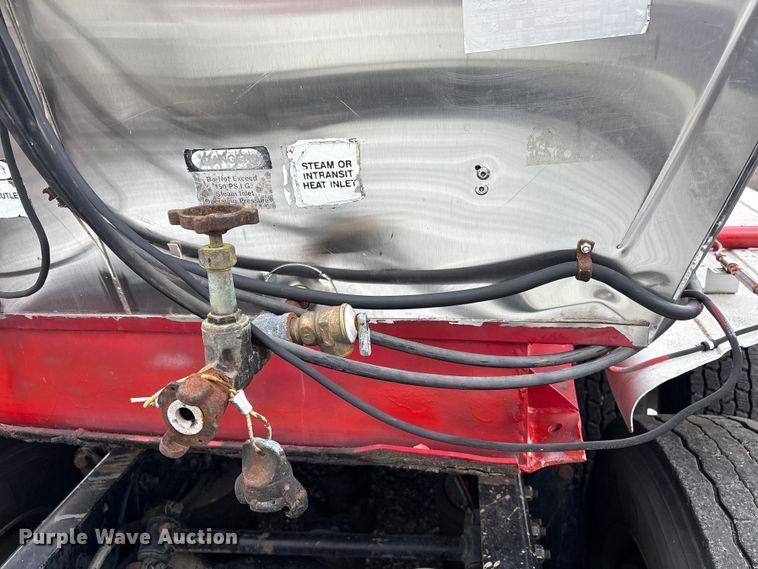image for item EG8975 1989 Brenner Trailers tank trailer