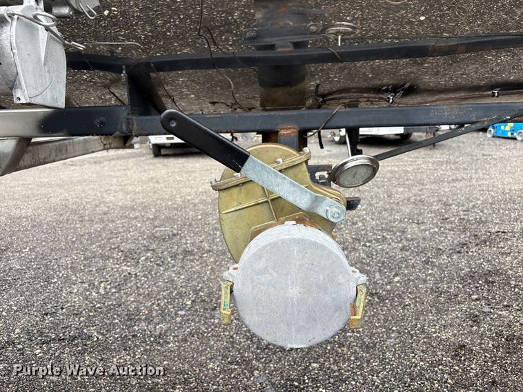 image for item EG8975 1989 Brenner Trailers tank trailer