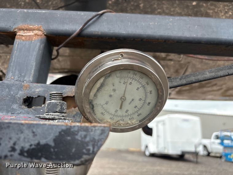image for item EG8975 1989 Brenner Trailers tank trailer