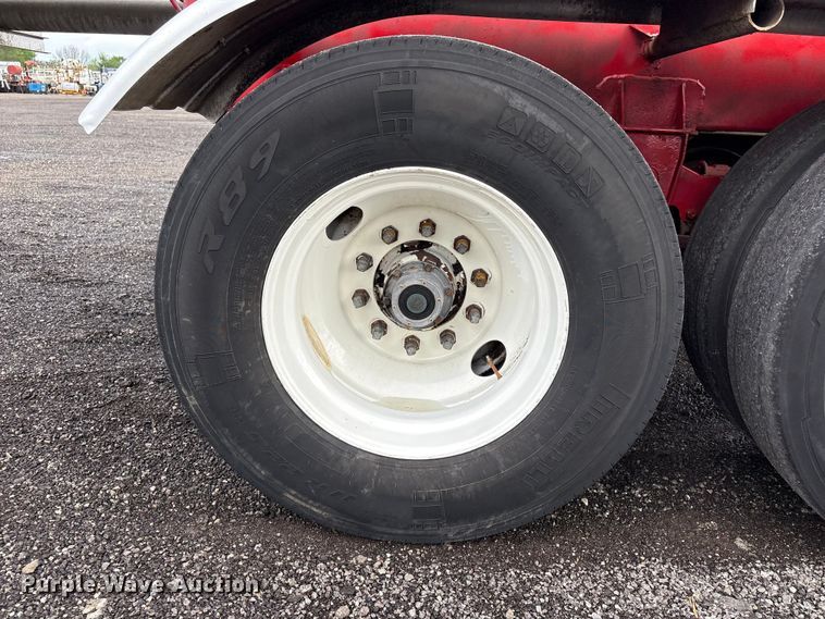 image for item EG8975 1989 Brenner Trailers tank trailer