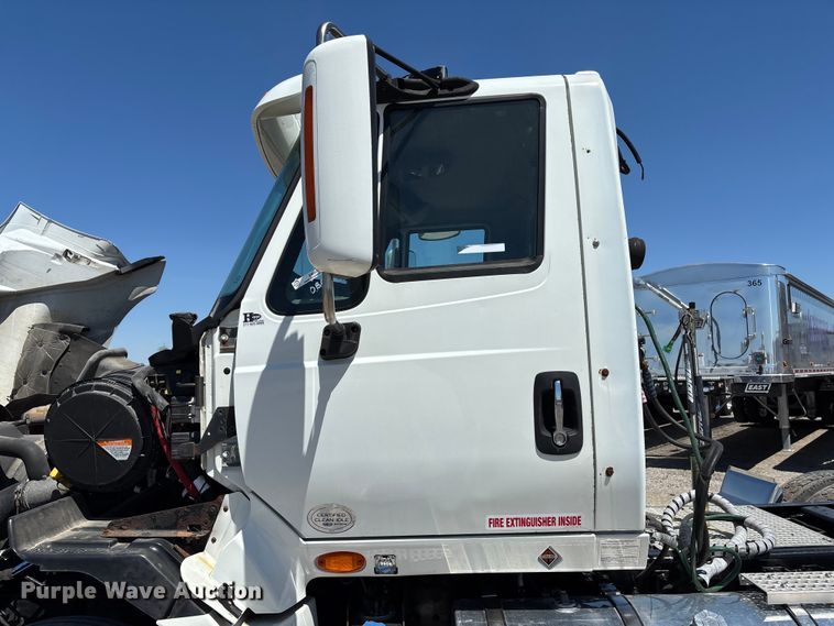 image for item EM0094 2016 International LF687 semi truck