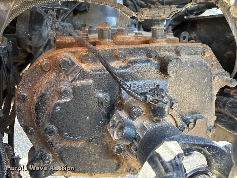 image for item EM0094 2016 International LF687 semi truck