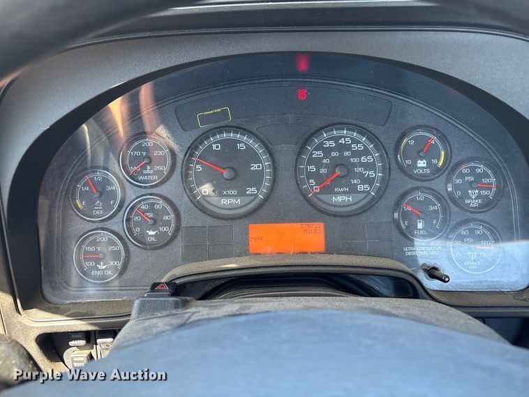image for item EM0094 2016 International LF687 semi truck