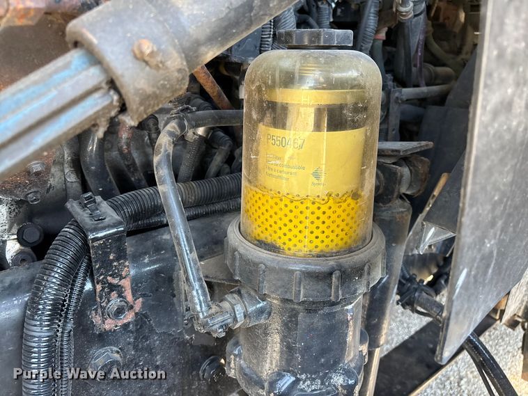 image for item EM0094 2016 International LF687 semi truck