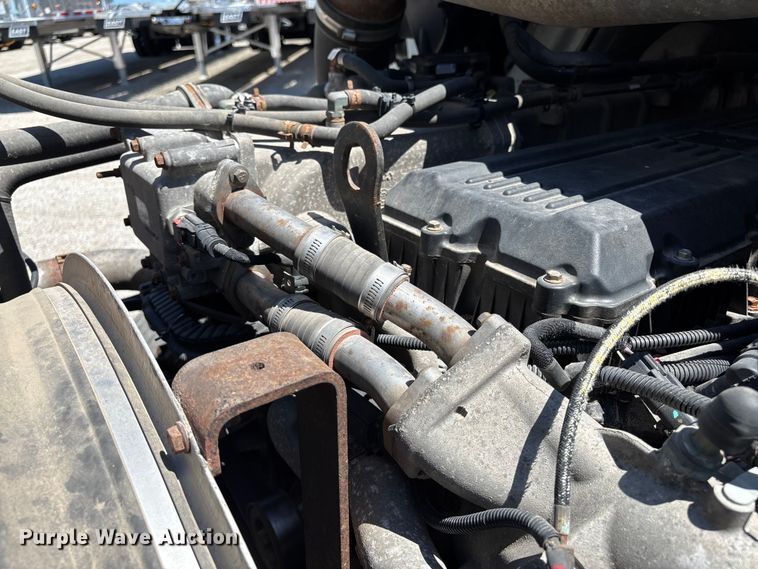 image for item EM0094 2016 International LF687 semi truck