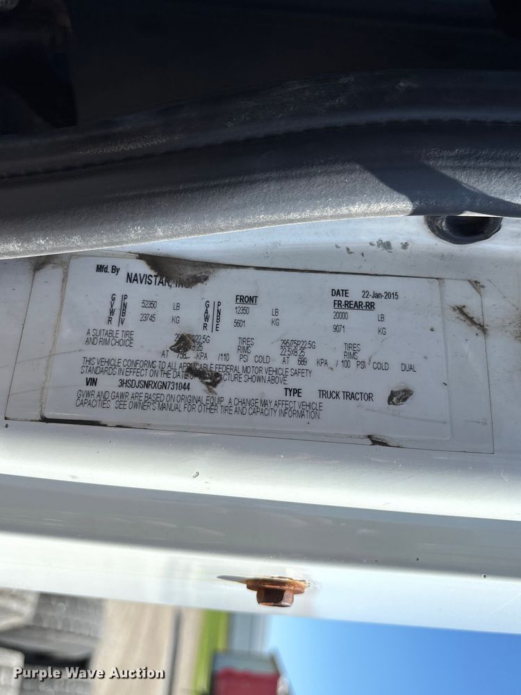 image for item EM0094 2016 International LF687 semi truck