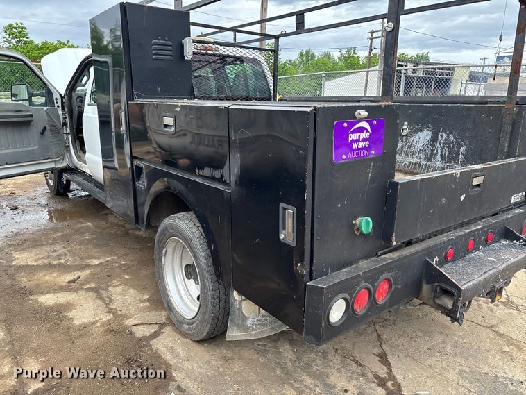 image for item EM0095 2011 Ford F550 Super Duty Crew Cab utility / service truck