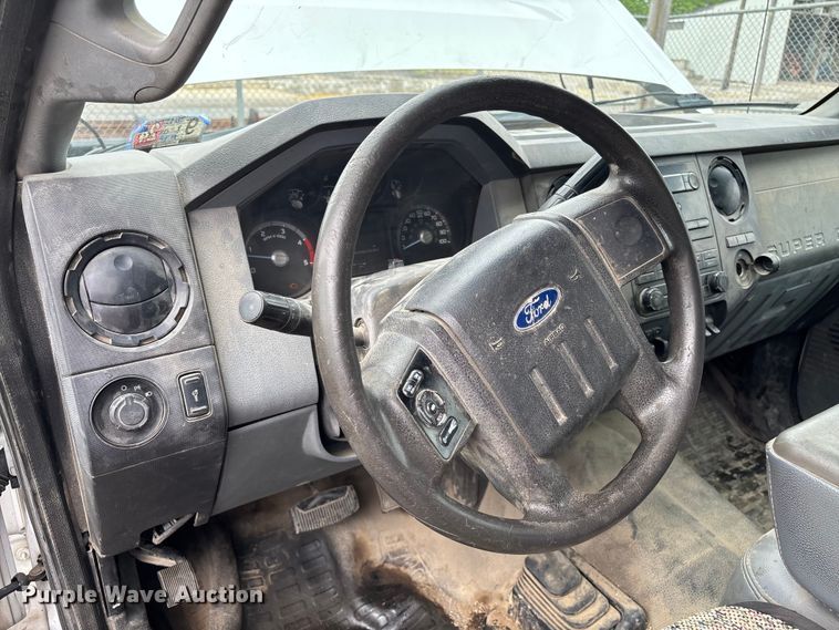 image for item EM0095 2011 Ford F550 Super Duty Crew Cab utility / service truck