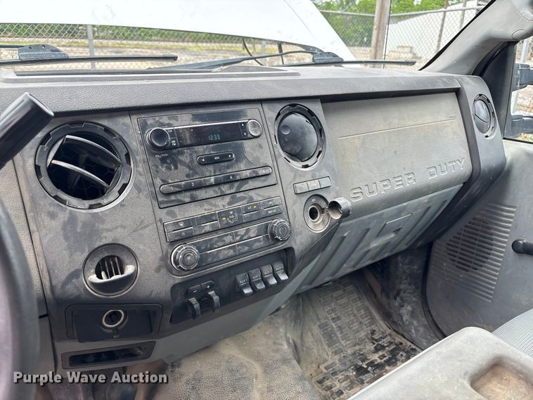 image for item EM0095 2011 Ford F550 Super Duty Crew Cab utility / service truck