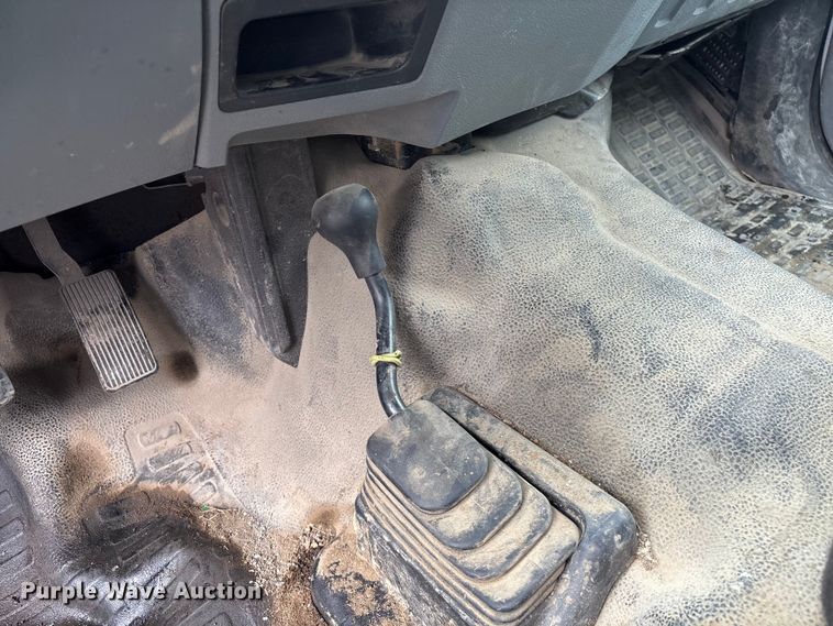 image for item EM0095 2011 Ford F550 Super Duty Crew Cab utility / service truck