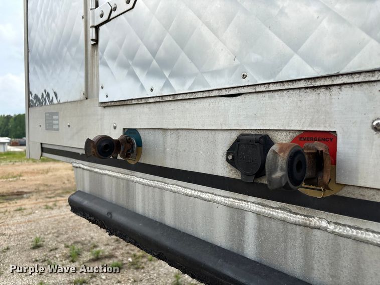 image for item EM0097 2015 East Conestoga flatbed trailer