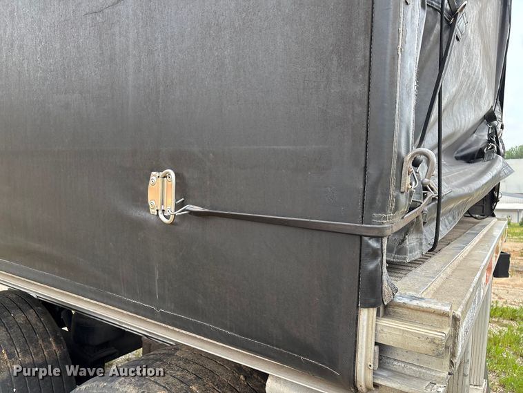 image for item EM0097 2015 East Conestoga flatbed trailer