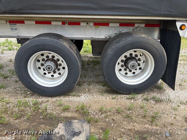 image for item EM0097 2015 East Conestoga flatbed trailer