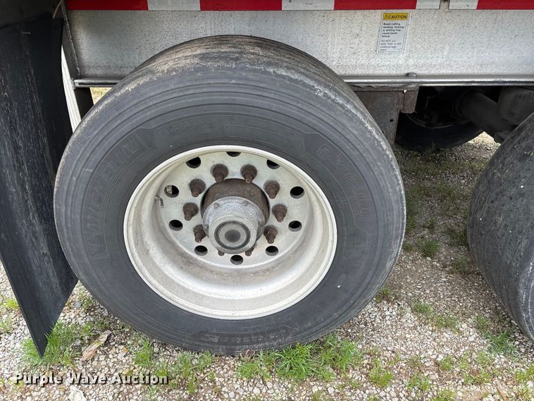 image for item EM0097 2015 East Conestoga flatbed trailer