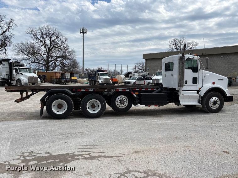 image for item EO4139 2012 Kenworth T800 roll-off container truck