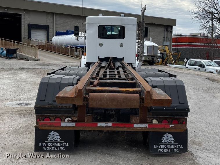 image for item EO4139 2012 Kenworth T800 roll-off container truck