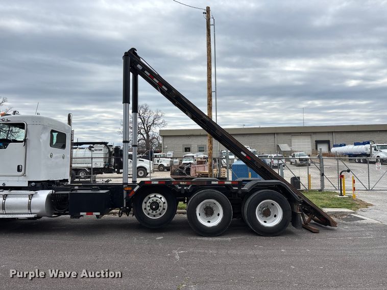 image for item EO4139 2012 Kenworth T800 roll-off container truck