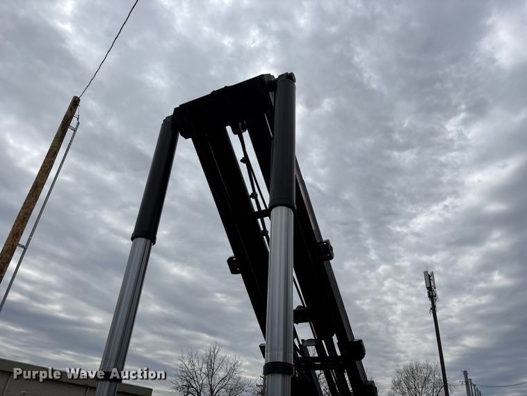 image for item EO4139 2012 Kenworth T800 roll-off container truck