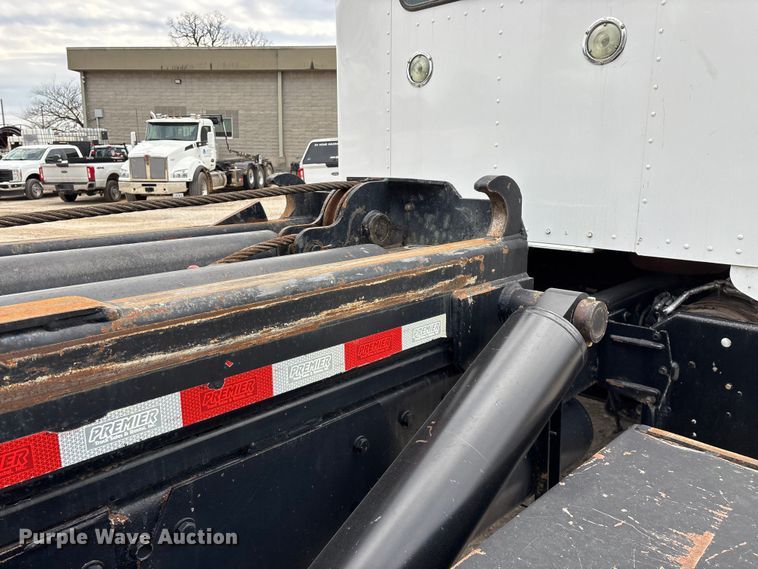 image for item EO4139 2012 Kenworth T800 roll-off container truck