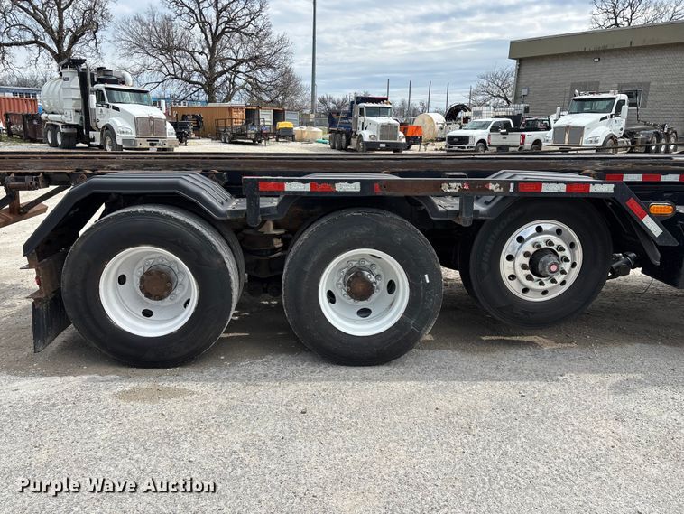 image for item EO4139 2012 Kenworth T800 roll-off container truck