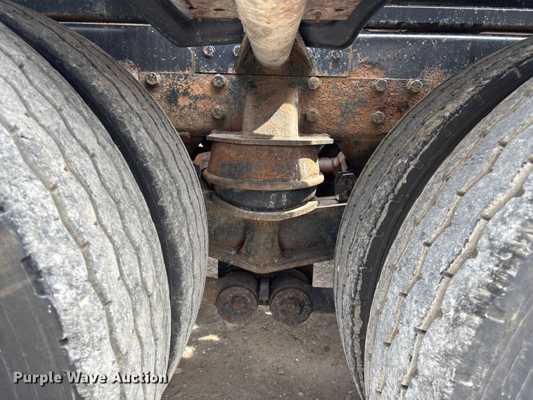 image for item EO4139 2012 Kenworth T800 roll-off container truck