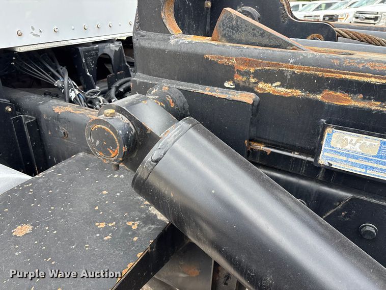 image for item EO4139 2012 Kenworth T800 roll-off container truck