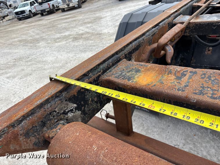 image for item EO4139 2012 Kenworth T800 roll-off container truck