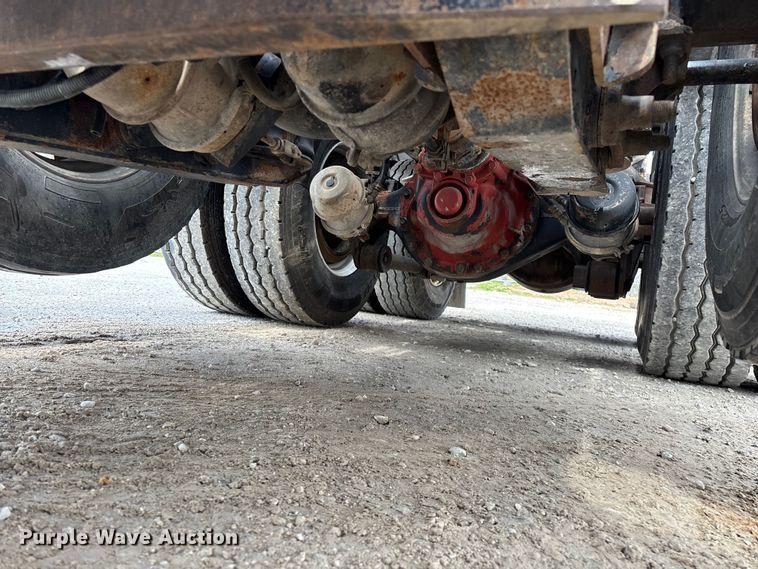 image for item EO4139 2012 Kenworth T800 roll-off container truck