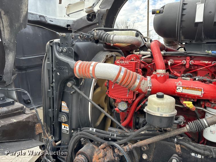 image for item EO4139 2012 Kenworth T800 roll-off container truck