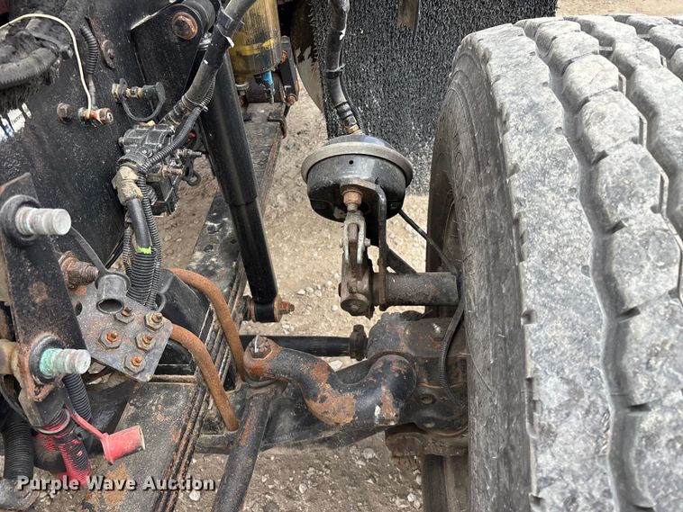 image for item EO4139 2012 Kenworth T800 roll-off container truck