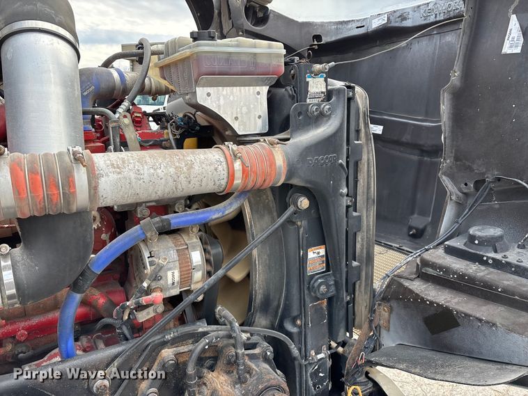 image for item EO4139 2012 Kenworth T800 roll-off container truck