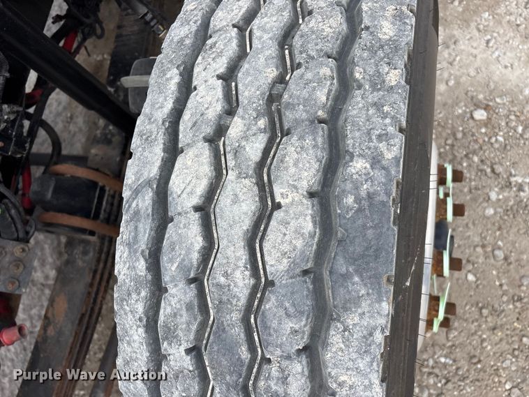 image for item EO4139 2012 Kenworth T800 roll-off container truck