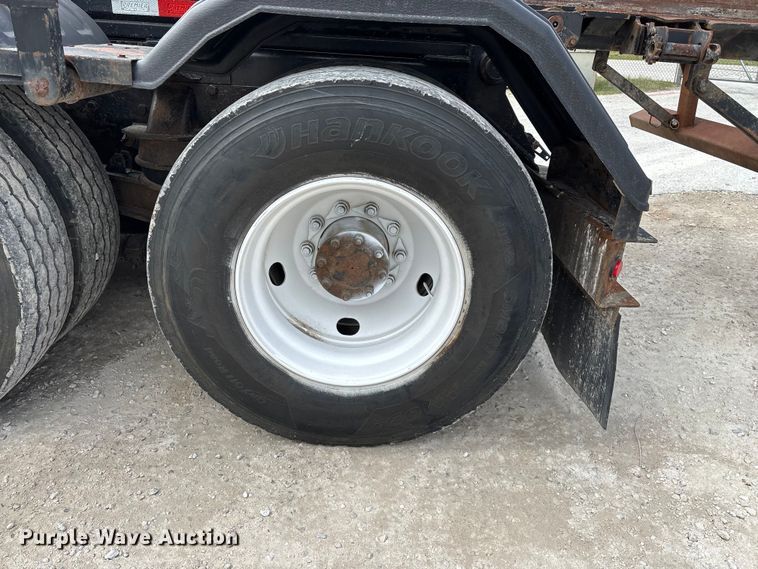 image for item EO4139 2012 Kenworth T800 roll-off container truck