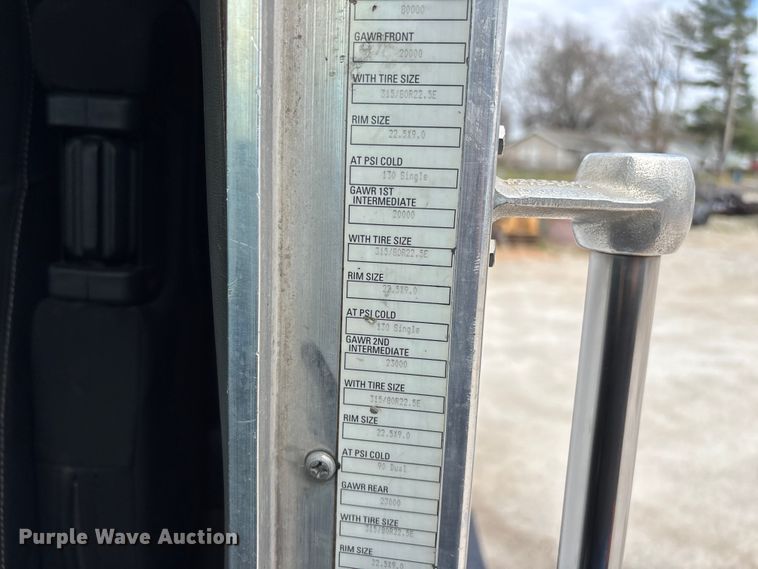 image for item EO4139 2012 Kenworth T800 roll-off container truck