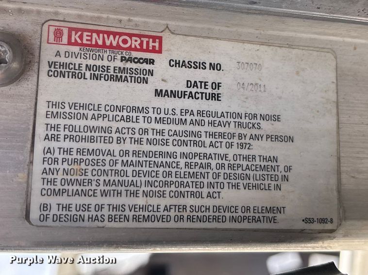 image for item EO4139 2012 Kenworth T800 roll-off container truck