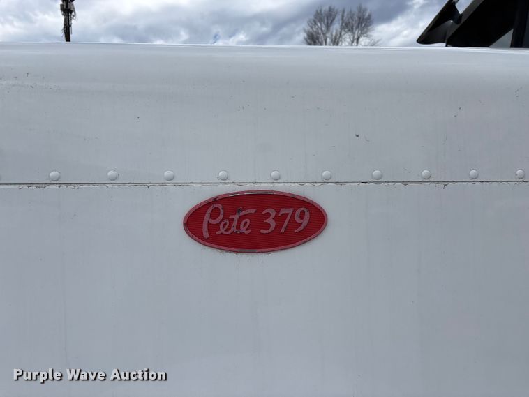 image for item EO4140 1999 Peterbilt 379 semi truck