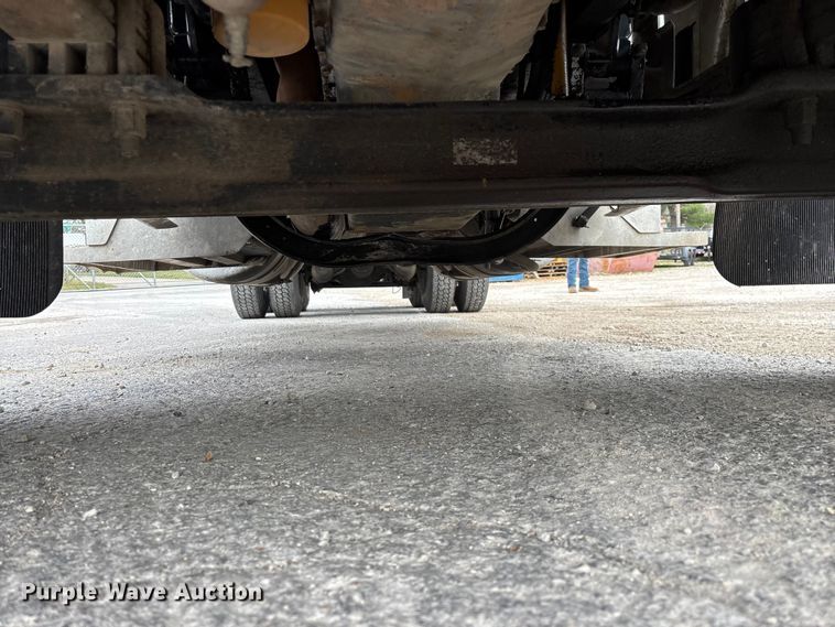 image for item EO4140 1999 Peterbilt 379 semi truck