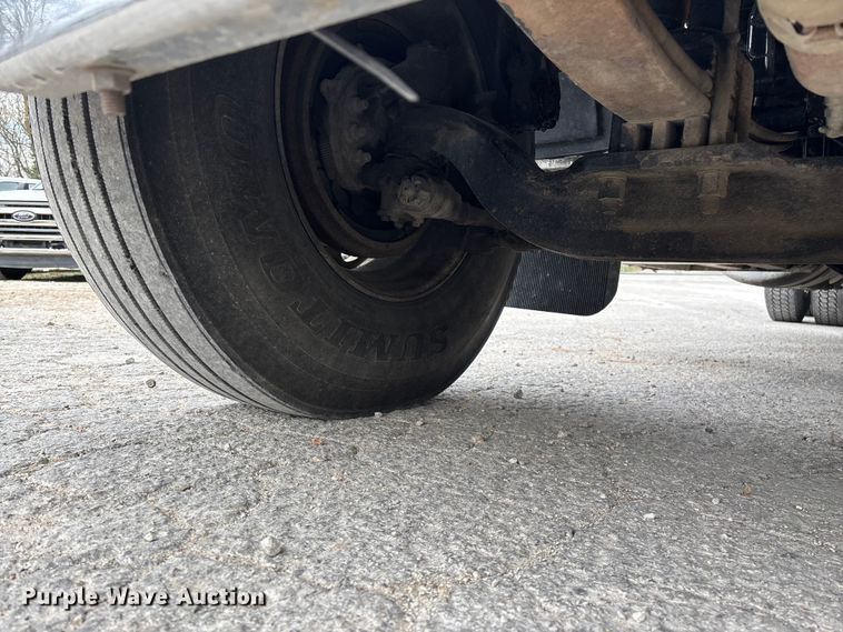 image for item EO4140 1999 Peterbilt 379 semi truck