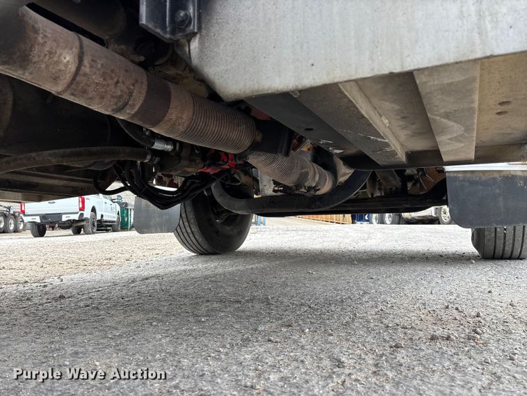 image for item EO4140 1999 Peterbilt 379 semi truck