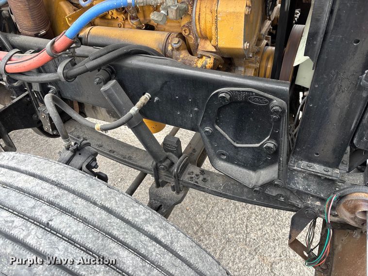 image for item EO4140 1999 Peterbilt 379 semi truck