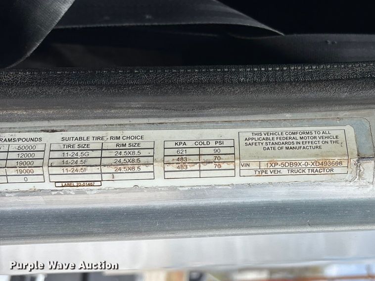 image for item EO4140 1999 Peterbilt 379 semi truck