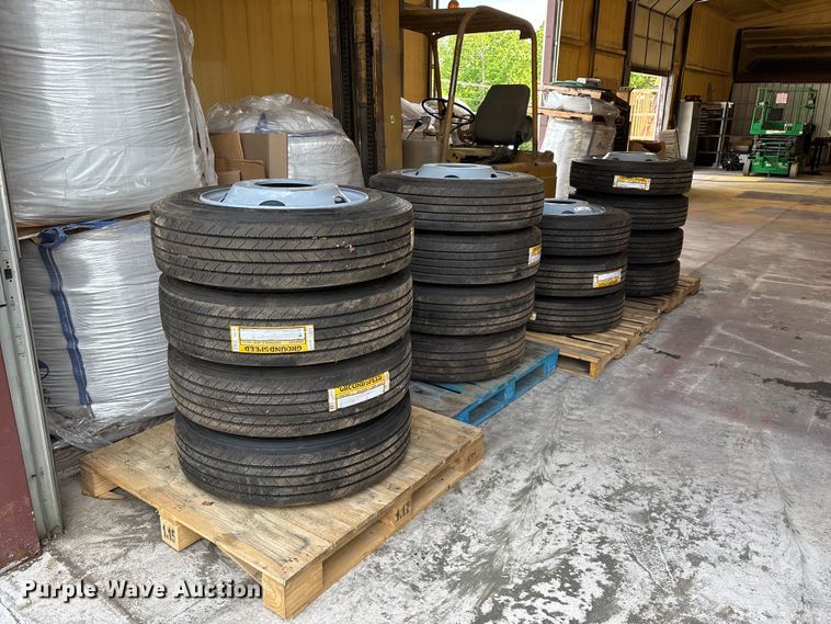 image for item EO4208 (15) Ground speed 255/70R22.5 tires and wheels