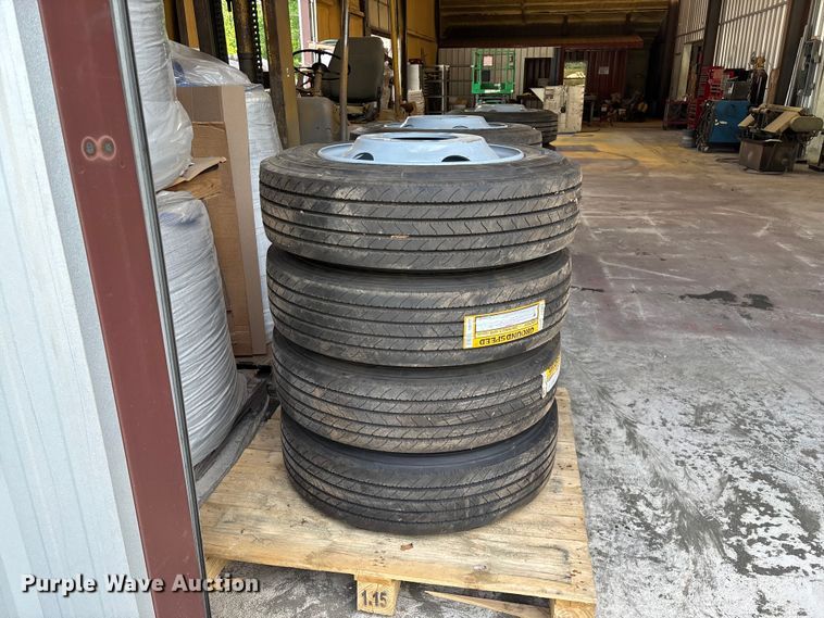 image for item EO4208 (15) Ground speed 255/70R22.5 tires and wheels