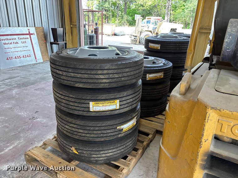 image for item EO4208 (15) Ground speed 255/70R22.5 tires and wheels