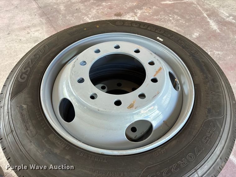 image for item EO4208 (15) Ground speed 255/70R22.5 tires and wheels