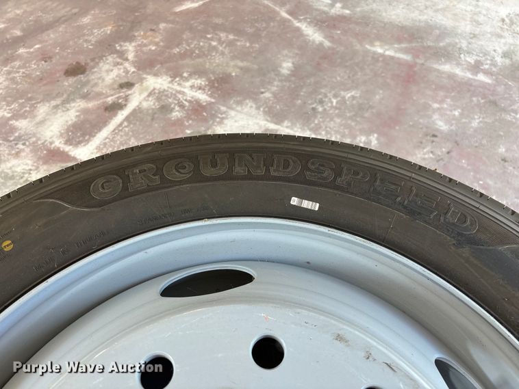 image for item EO4208 (15) Ground speed 255/70R22.5 tires and wheels
